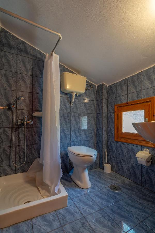 Villa Olive Apartments Ипсос Екстериор снимка