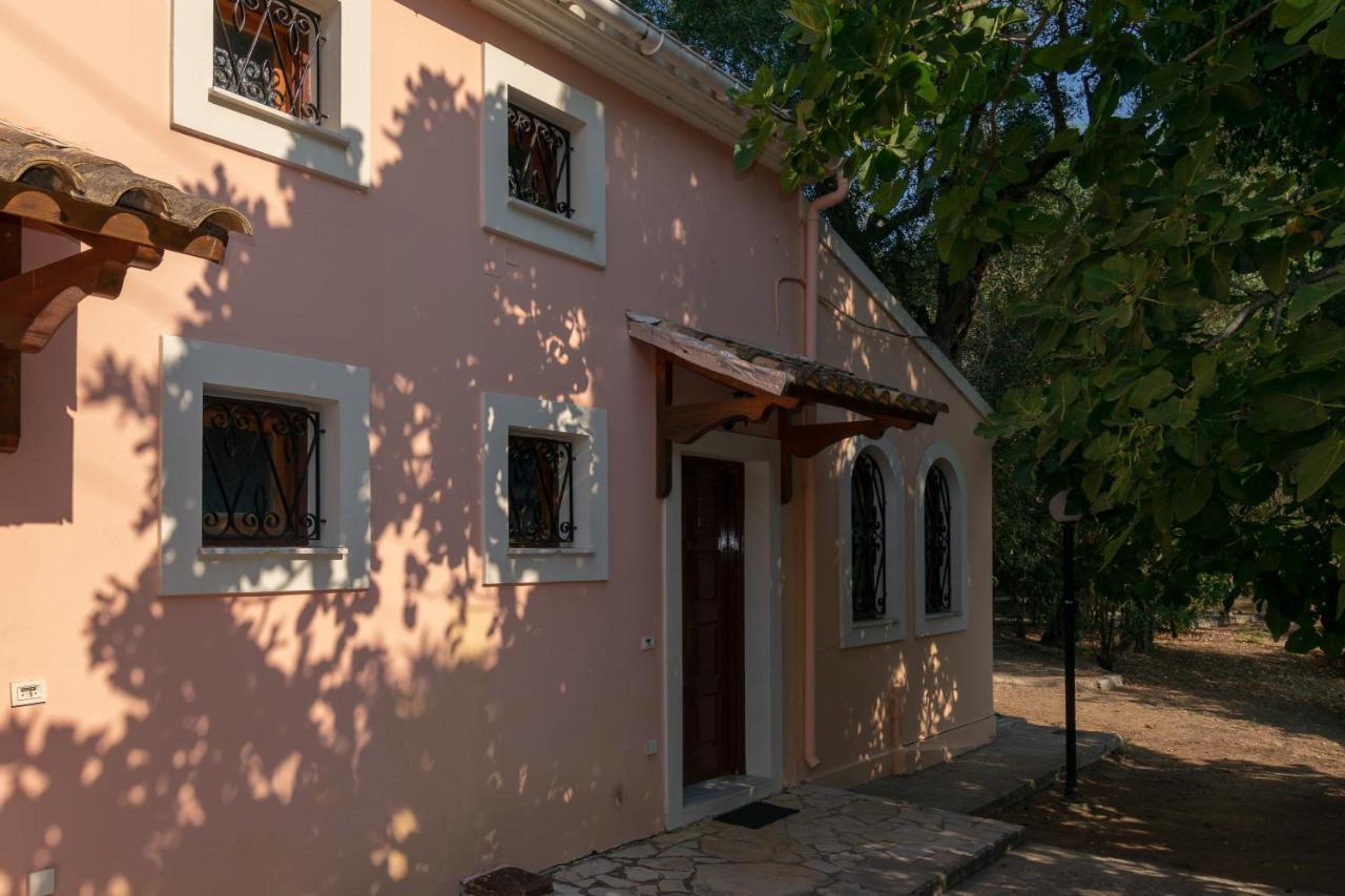 Villa Olive Apartments Ипсос Екстериор снимка